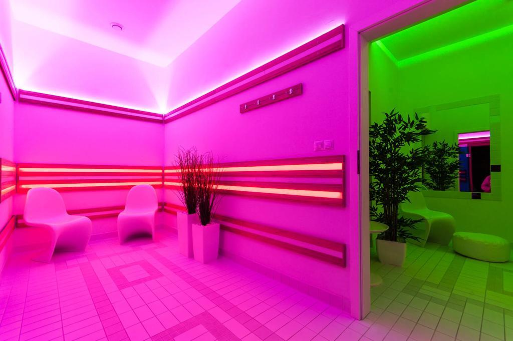 Hotel Ted Радомско Экстерьер фото