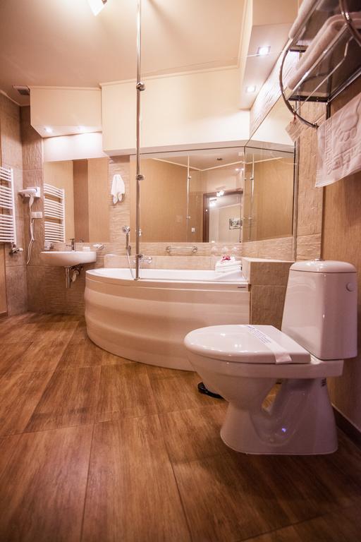 Hotel Ted Радомско Экстерьер фото