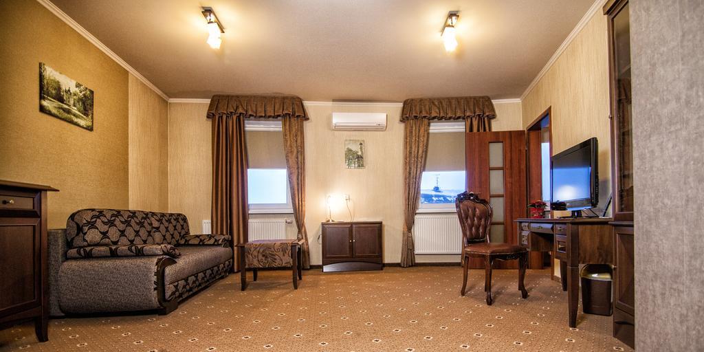 Hotel Ted Радомско Экстерьер фото