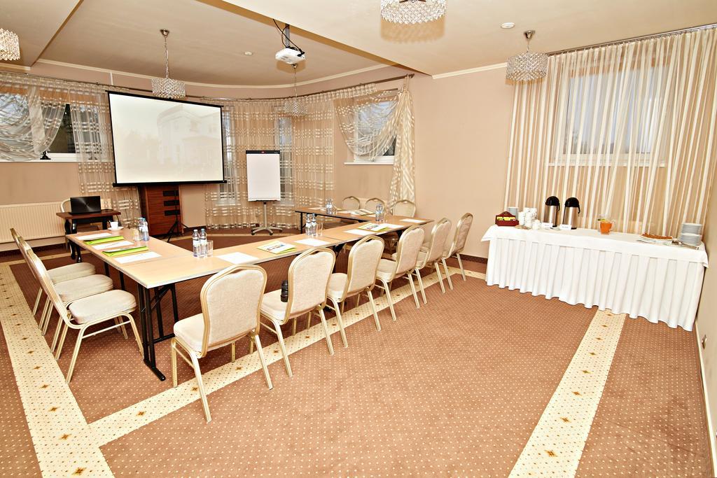 Hotel Ted Радомско Экстерьер фото