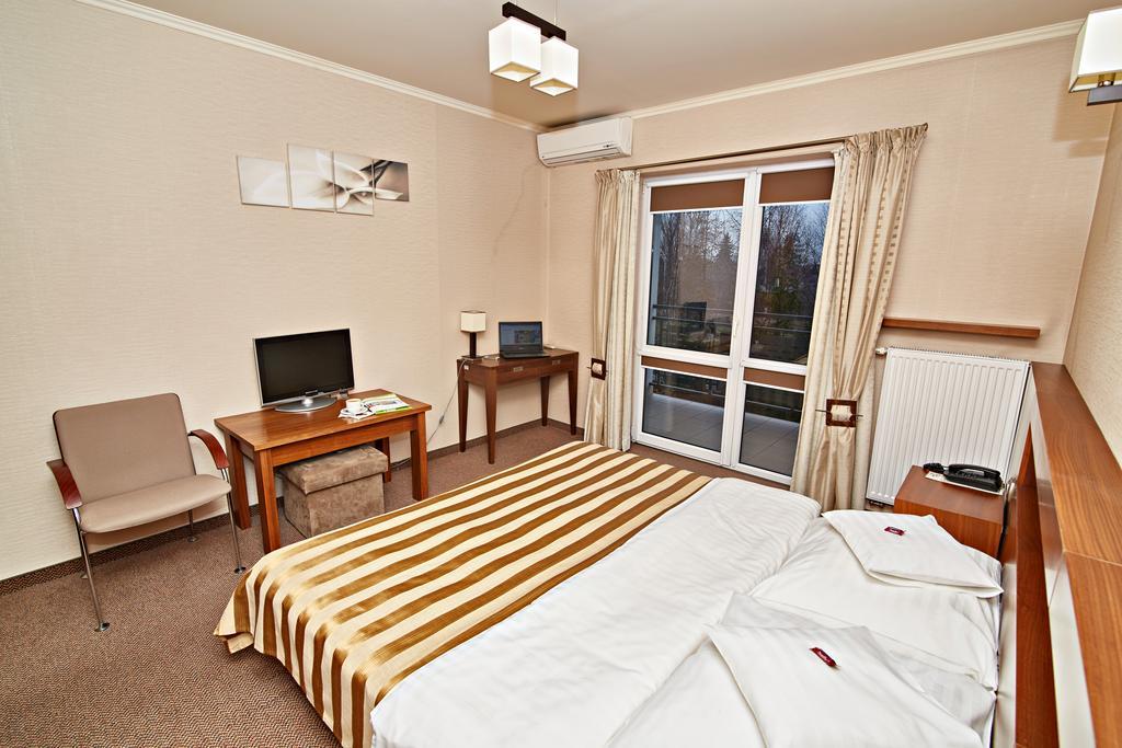 Hotel Ted Радомско Номер фото