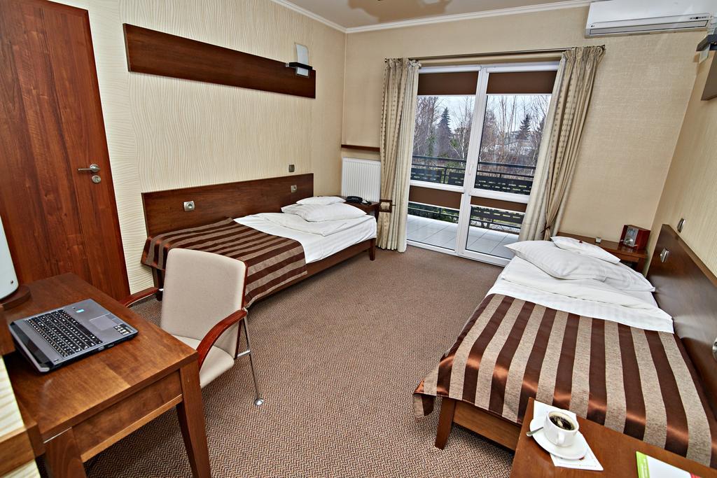 Hotel Ted Радомско Номер фото