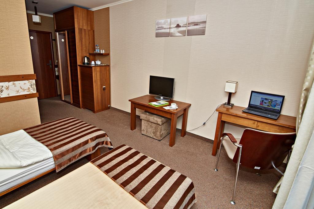 Hotel Ted Радомско Номер фото